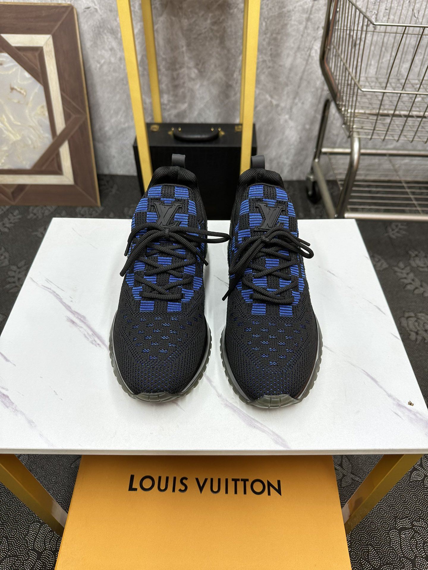 Louis Vuitton Low Shoes